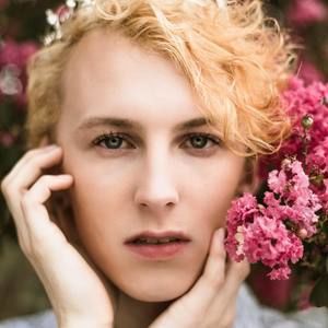 Meet your Posher, Price